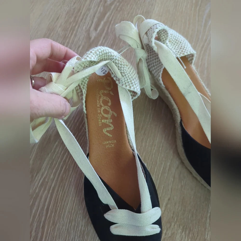 PICON Cream & Black  Ribbon Stitching Wedge Espadrille Handmade Spain Sz 7.5 New